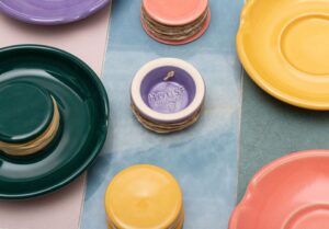 In addition to our blue hemp wick set, the Astor comes in several other colors