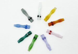 Glass cigarette holder in 9 jewel-like colors