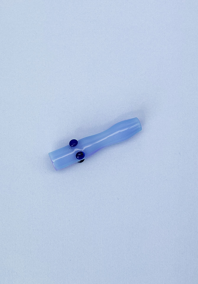 Whether you roll fat or thin, our blue joint holder gets the job done