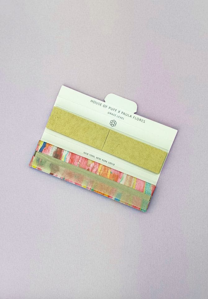 Our Paula Flores Rolling Papers further elevate this purple smoking set