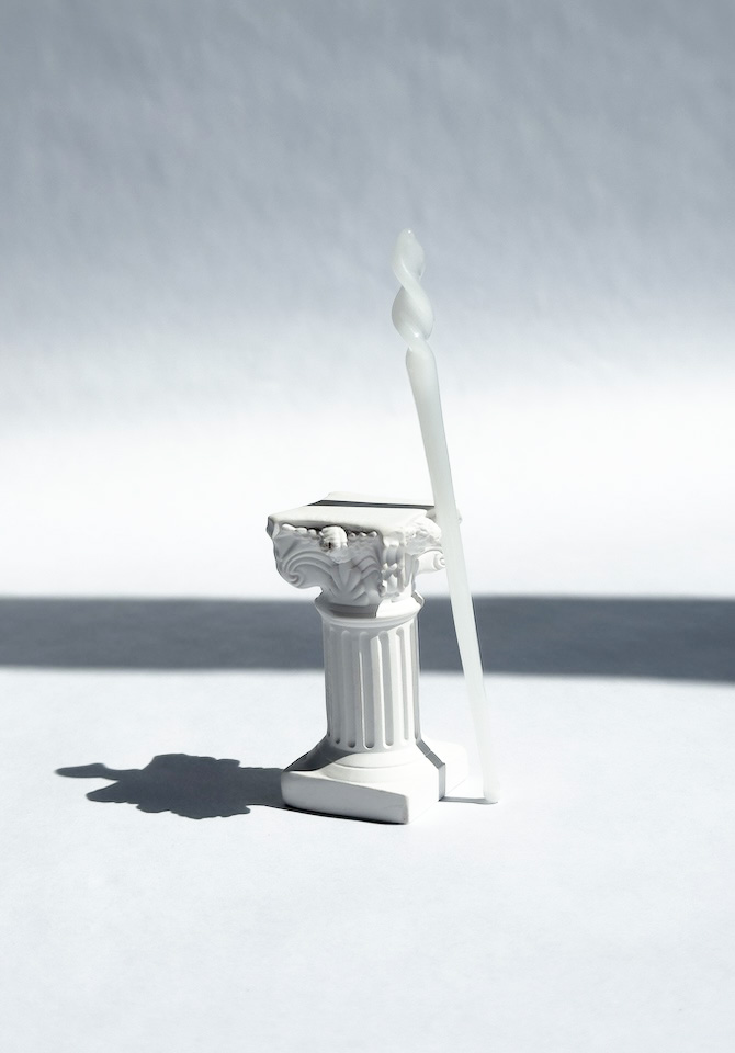 Stir your drink or tamp down your mix with our white tamping stick