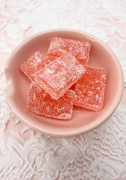 Our dosage calculator for edibles helps you make the perfect gummies